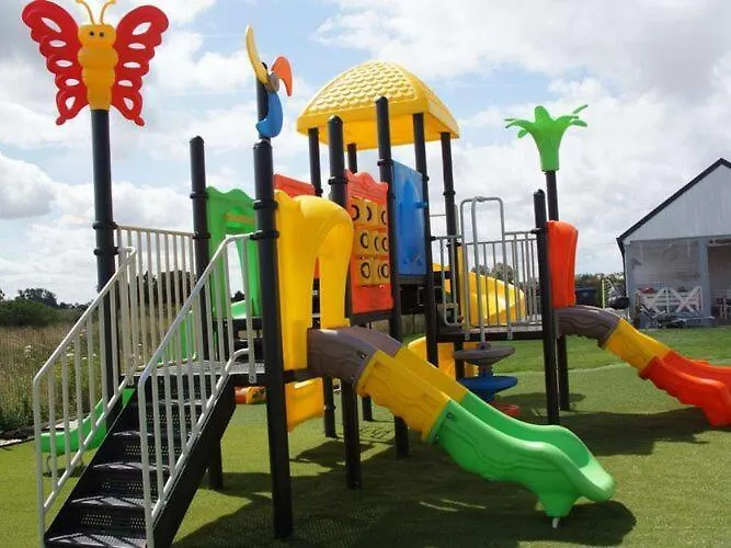 Сasa de vacaciones Air-conditioned Homes, 2 Bedrooms Mielenko