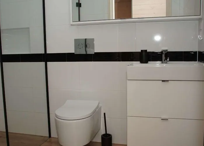 Air-conditioned Homes, 2 Bedrooms *